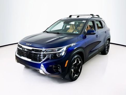 Used 2025 Kia Seltos EX w/ EX Sunroof Package FWD image 3