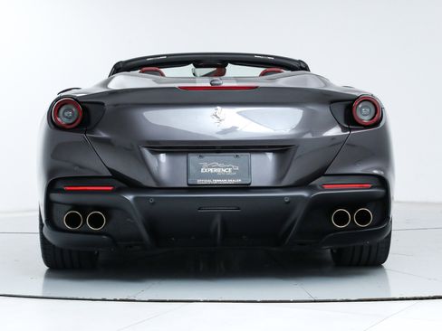 Certified 2023 Ferrari Portofino M image 9