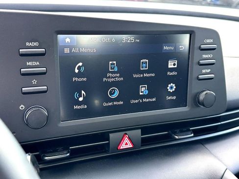 Used 2025 Hyundai Elantra Sport image 23