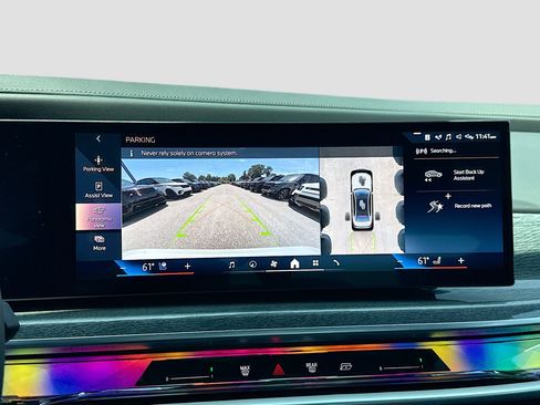 Used 2025 BMW i7 eDrive50 w/ M Sport Package RWD image 36