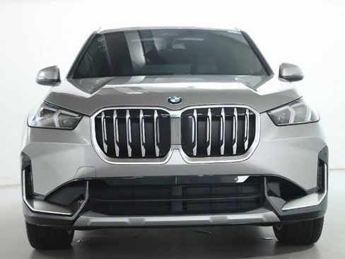 Used 2025 BMW X1 xDrive28i w/ Convenience Package AWD/4WD image 6