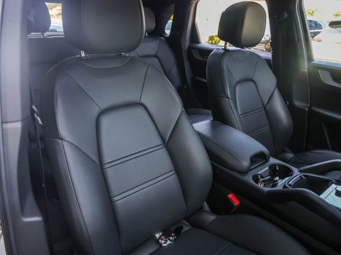 Certified 2024 Porsche Cayenne S image 38