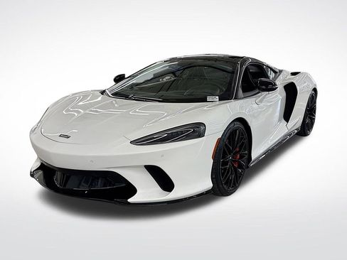 Used 2023 McLaren GT image 1