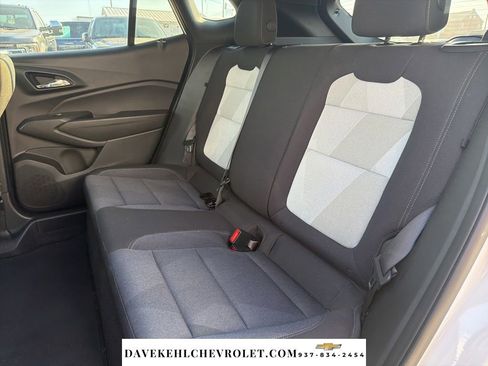 Used 2025 Chevrolet Trax RS w/ Driver Confidence Package FWD image 17