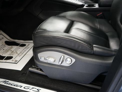 Used 2018 Porsche Macan GTS w/ Premium Package Plus AWD/4WD image 30