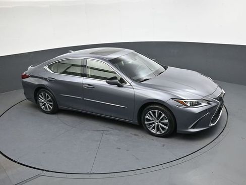 Used 2019 Lexus ES 350 Luxury image 18