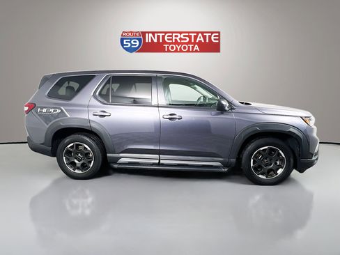 Used 2023 Honda Pilot LX image 8