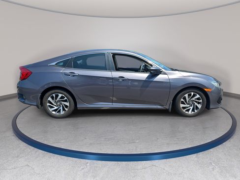 Used 2016 Honda Civic EX image 4