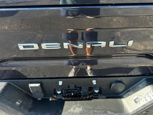 Used 2026 GMC Sierra 2500 Denali w/ Technology Package AWD/4WD image 10
