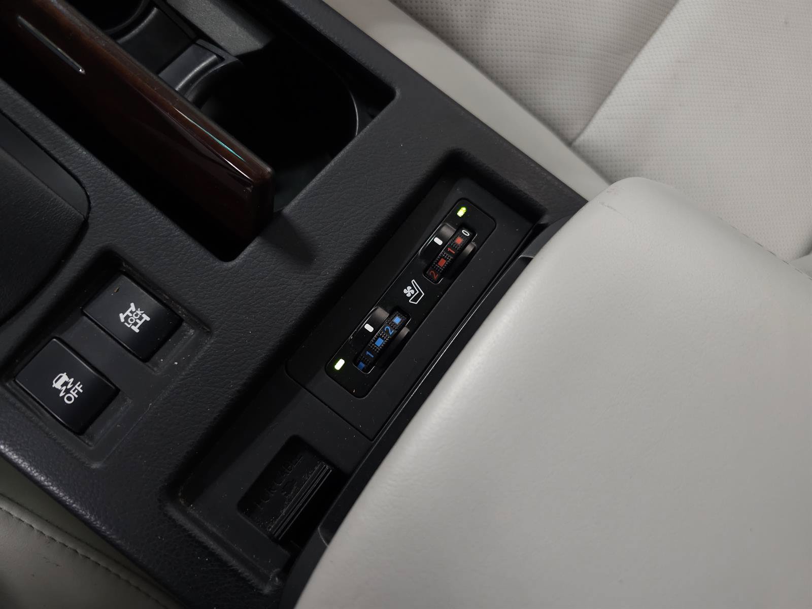Used 2010 Lexus RX 350 AWD image 27