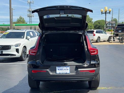 Certified 2026 Volvo XC40 B5 Plus AWD/4WD image 5