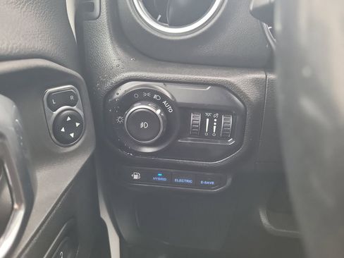 Used 2022 Jeep Wrangler Unlimited Sahara 4xe w/ Cold Weather Group image 16