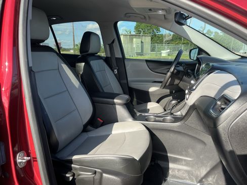 Used 2019 Chevrolet Equinox Premier w/ LPO, Cargo Package FWD image 30