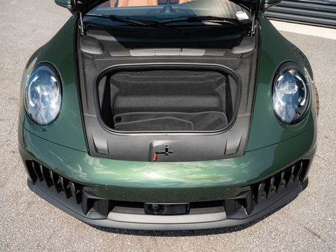 Certified 2026 Porsche 911 Targa 4 GTS AWD/4WD image 27