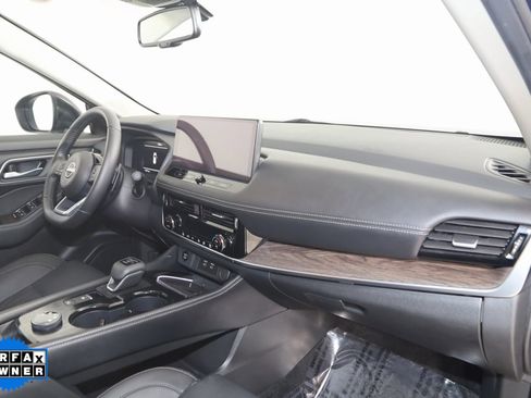 Used 2024 Nissan Rogue Platinum image 47