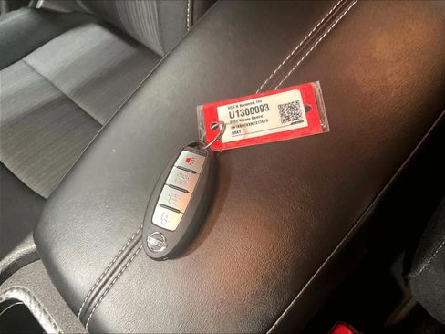 Used 2022 Nissan Sentra SV w/ Trunk Package image 30