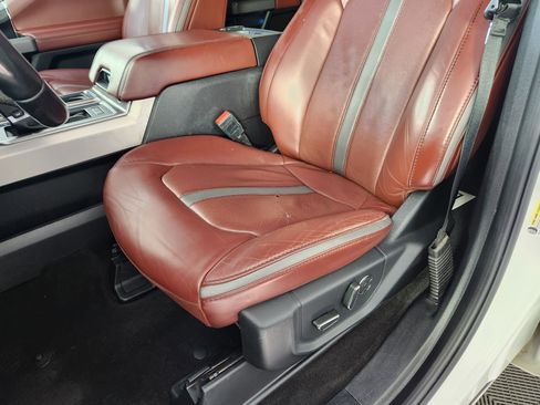 Certified 2019 Ford F150 Platinum w/ Equipment Group 701A Luxury image 12