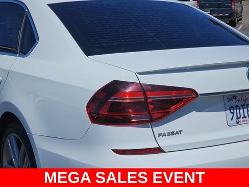 Used 2017 Volkswagen Passat 1.8T R-Line w/ R-Line Lighting Package FWD image 39