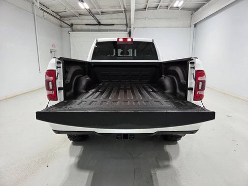 Used 2022 RAM 2500 Laramie AWD/4WD image 9