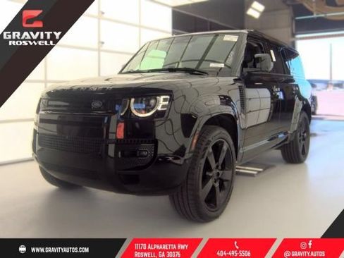 Used 2024 Land Rover Defender 130 X-Dynamic SE AWD/4WD image 1