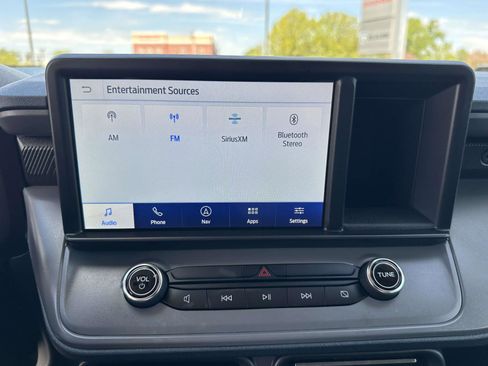 Used 2024 Ford Maverick Lariat w/ Black Appearance Package image 9