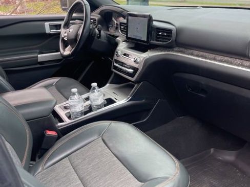 Used 2022 Ford Explorer Timberline image 11
