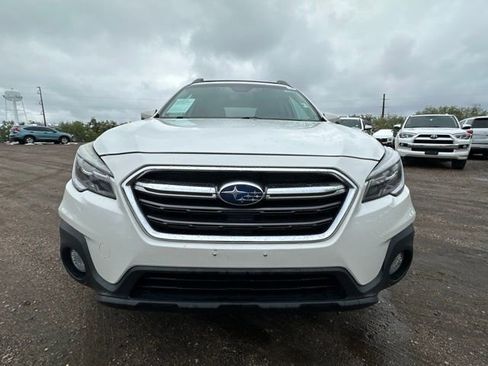 Used 2018 Subaru Outback 3.6R Limited AWD/4WD image 8