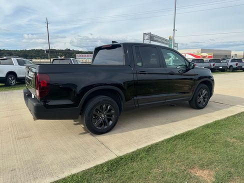 Certified 2025 Honda Ridgeline Sport image 8