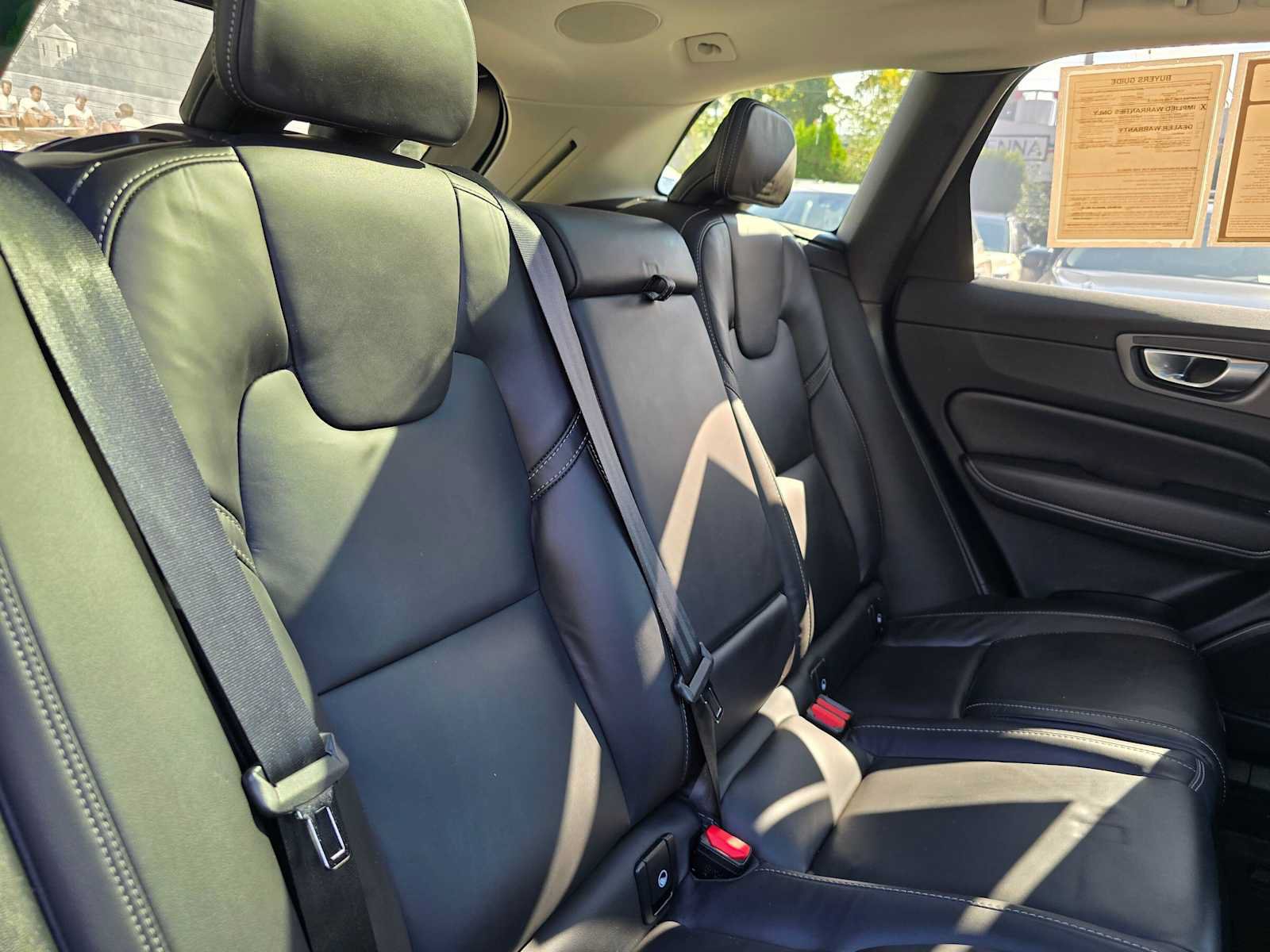 Used 2024 Volvo XC60 B5 Ultimate w/ Protection Package Premier AWD/4WD image 14