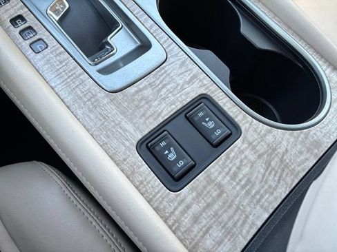 Used 2024 Nissan Murano SV AWD/4WD image 35