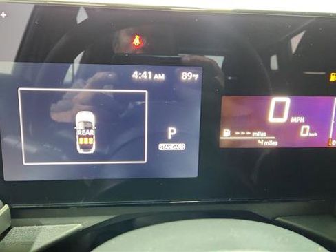 Used 2025 Nissan Kicks S image 21