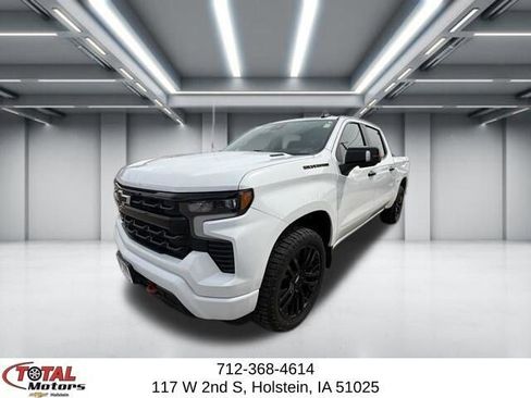 Used 2022 Chevrolet Silverado 1500 RST w/ Redline Edition image 4