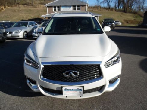 Used 2019 INFINITI QX60 Luxe w/ Essential Package image 6