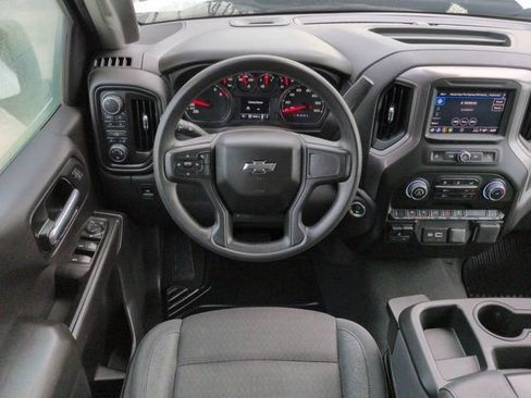 Used 2025 Chevrolet Silverado 1500 Custom Trail Boss AWD/4WD image 15