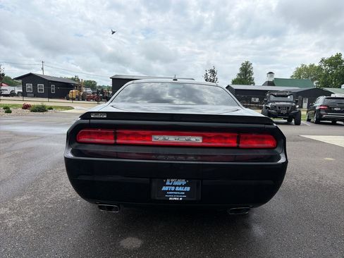Used 2009 Dodge Challenger R/T RWD image 5