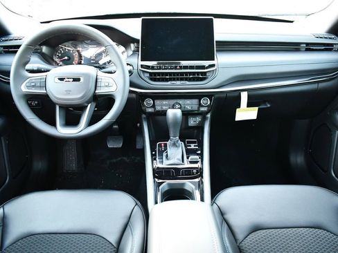 New 2026 Jeep Compass Latitude AWD/4WD image 10