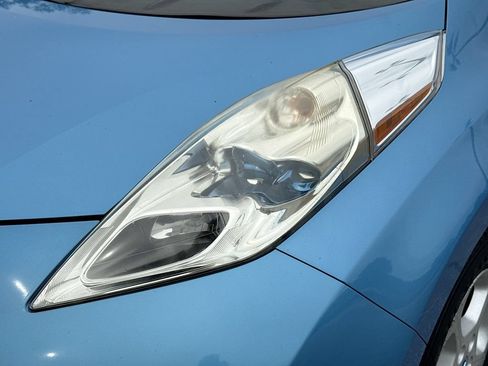 Used 2013 Nissan Leaf SV w/ LED & Quick Charge Pkg FWD image 7