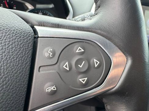 Used 2021 Chevrolet Traverse LT FWD image 8