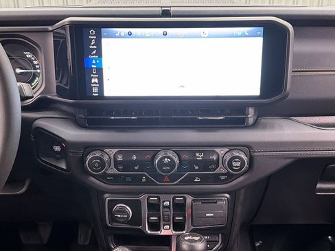 Used 2024 Jeep Wrangler Unlimited Sahara w/ Technology Group image 20