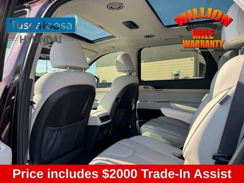 Used 2024 Hyundai Palisade Limited image 11