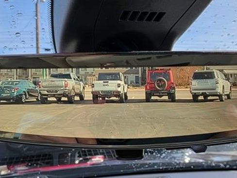 Used 2023 Buick Enclave Avenir w/ Avenir Technology Package image 25