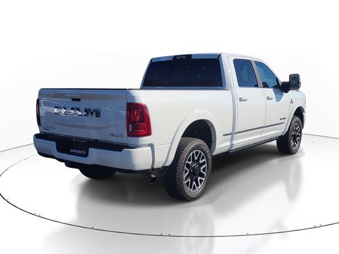 Used 2025 RAM 3500 Limited AWD/4WD image 6