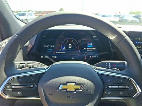 New 2026 Chevrolet Equinox LT w/ Convenience Package II image 15