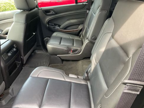 Used 2017 Chevrolet Tahoe LT RWD image 4