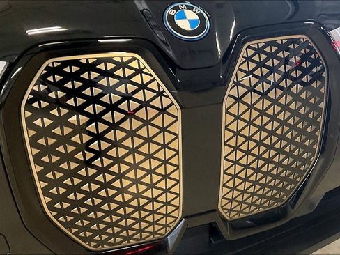 Certified 2023 BMW iX xDrive50 image 28