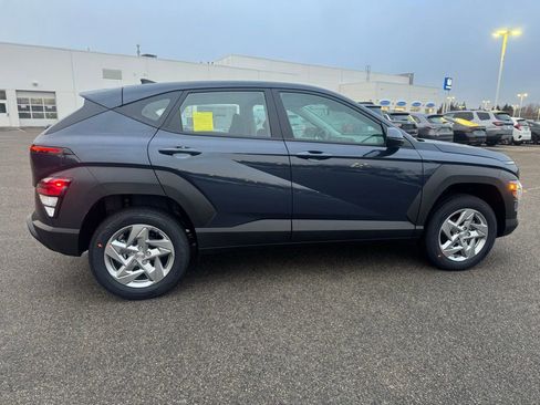 New 2026 Hyundai Kona SE image 4