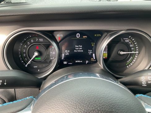 Used 2023 Jeep Wrangler Unlimited Rubicon 4xe image 10