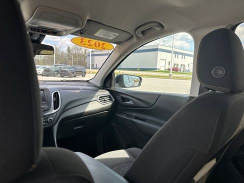 Used 2023 Chevrolet Equinox LT FWD image 19