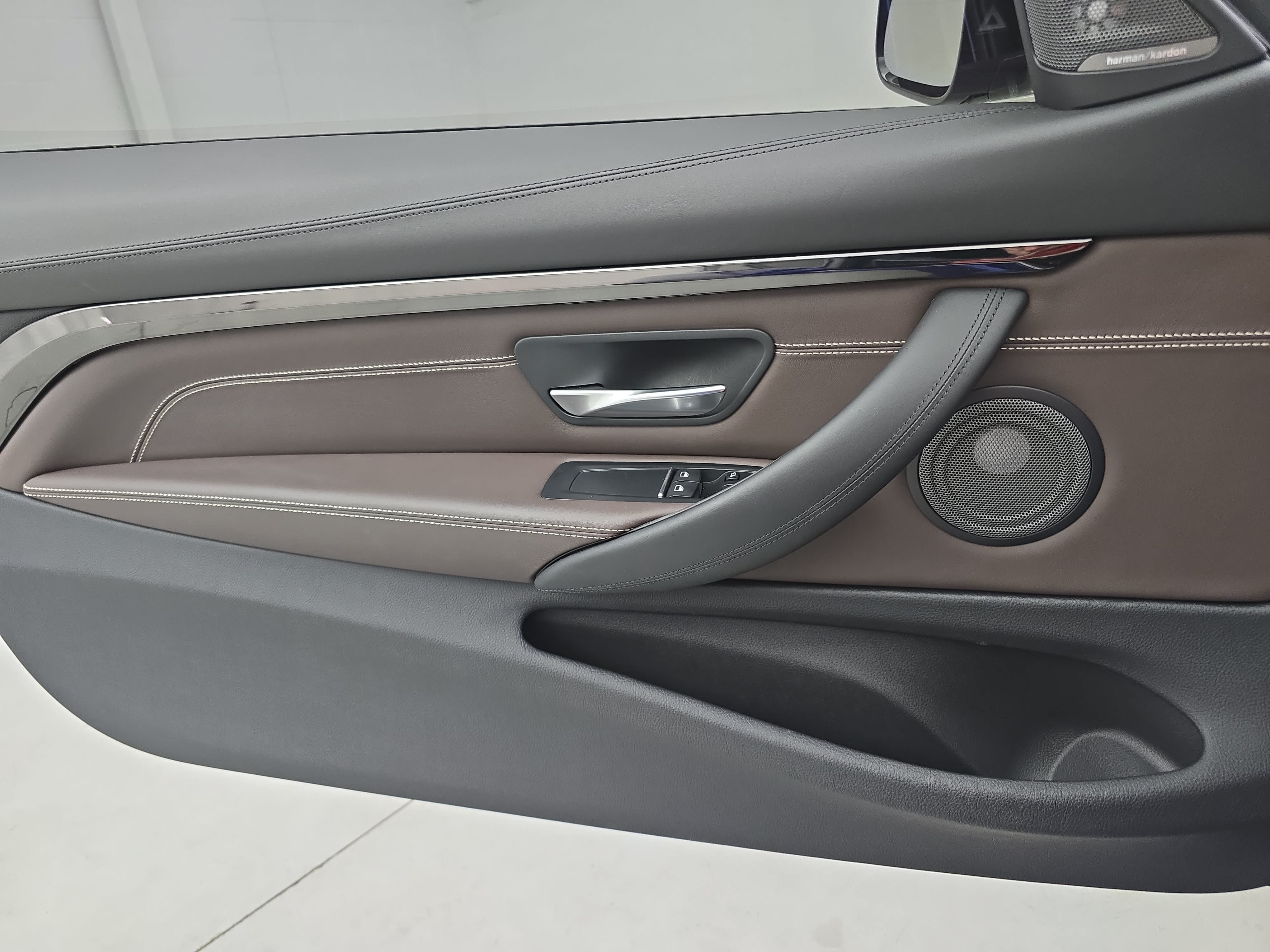 Used 2020 BMW M4 Coupe RWD image 28