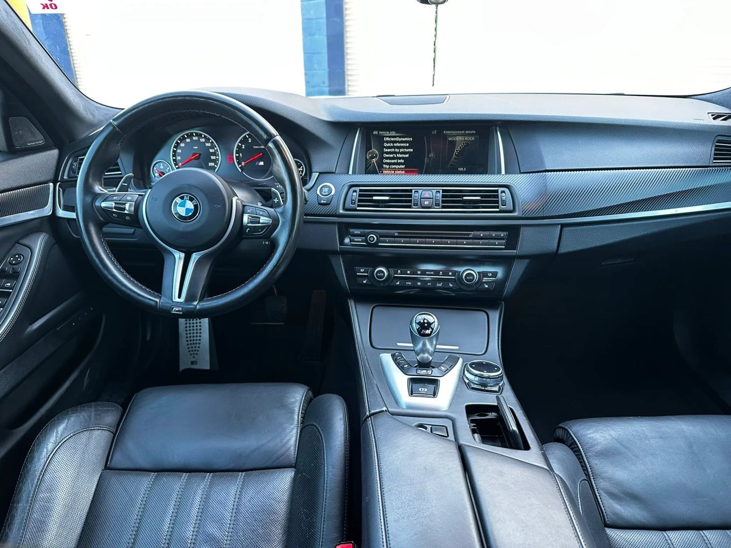 Used 2014 BMW M5 RWD image 26